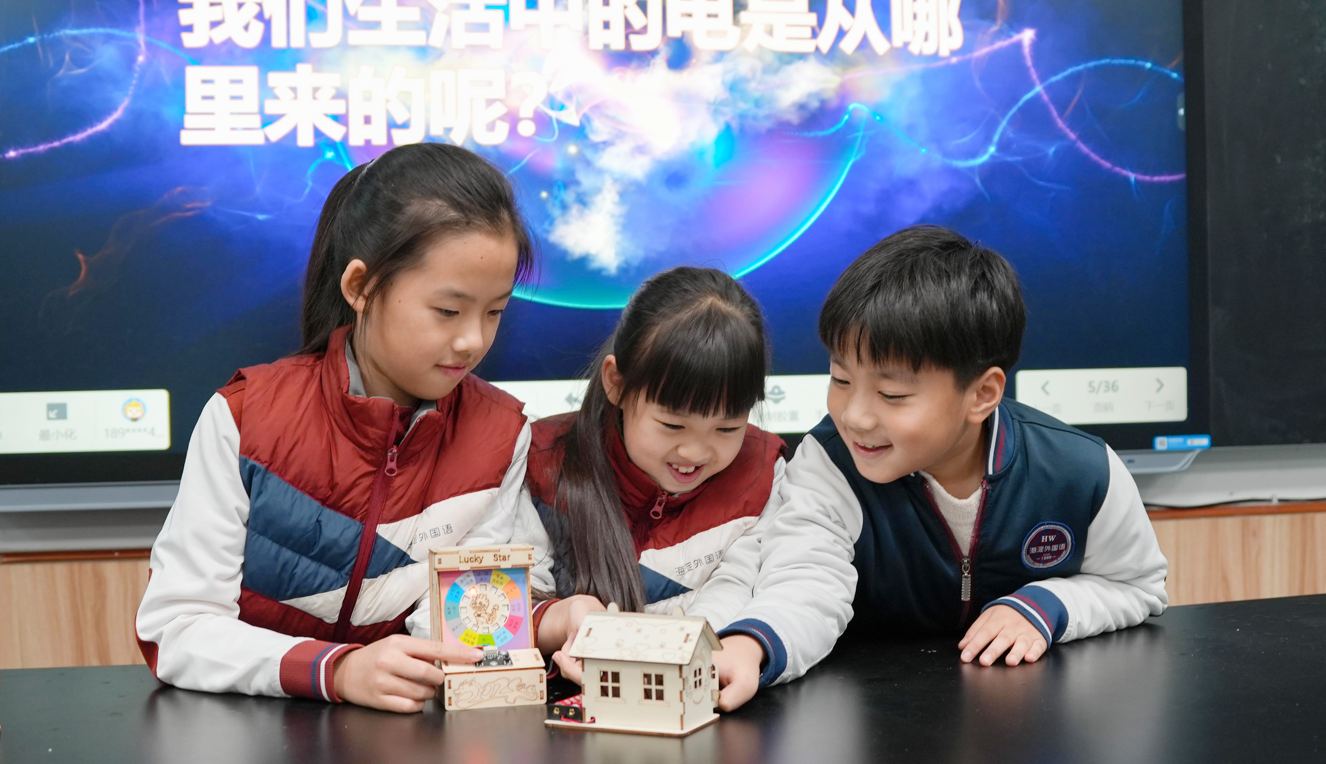 一文看懂丨编程、机甲、机器人、STEAM课…小学科技课如何选？