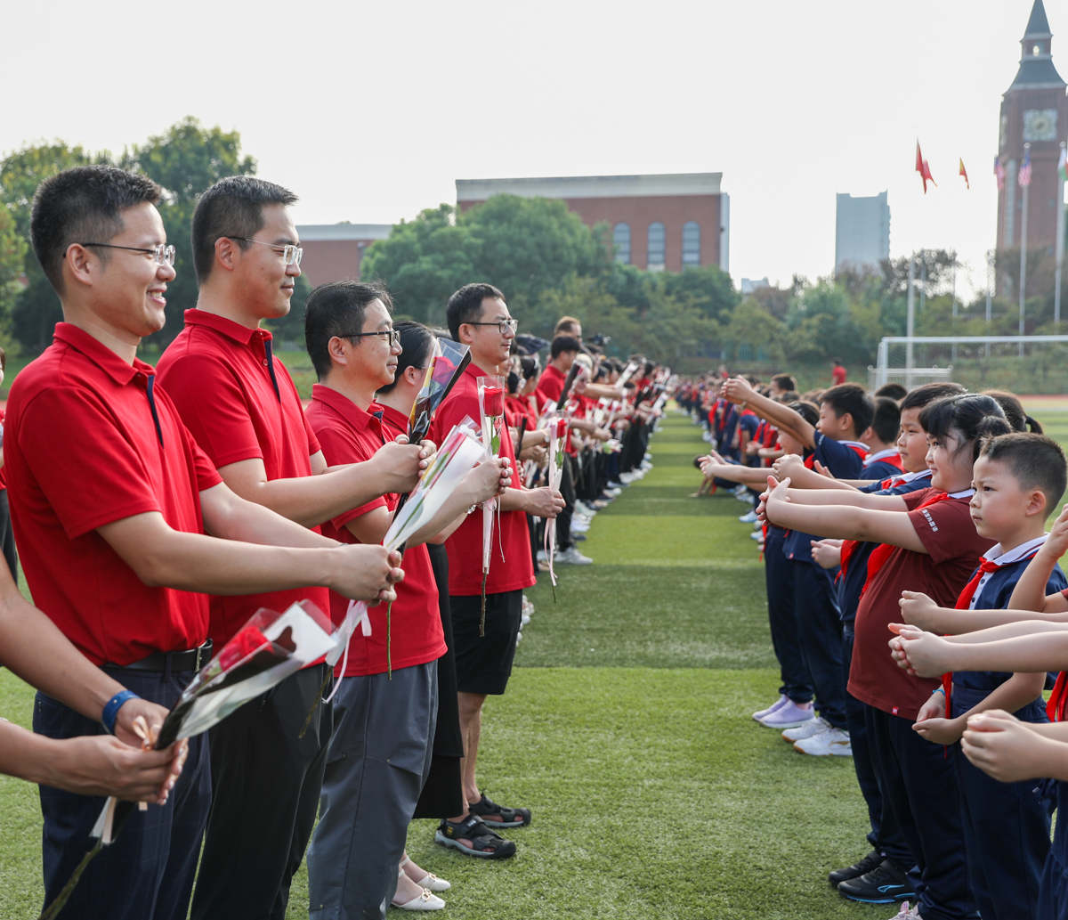 第40个教师节,致敬“海外”最美教师 第40个教师节,致敬“海外”最美教师