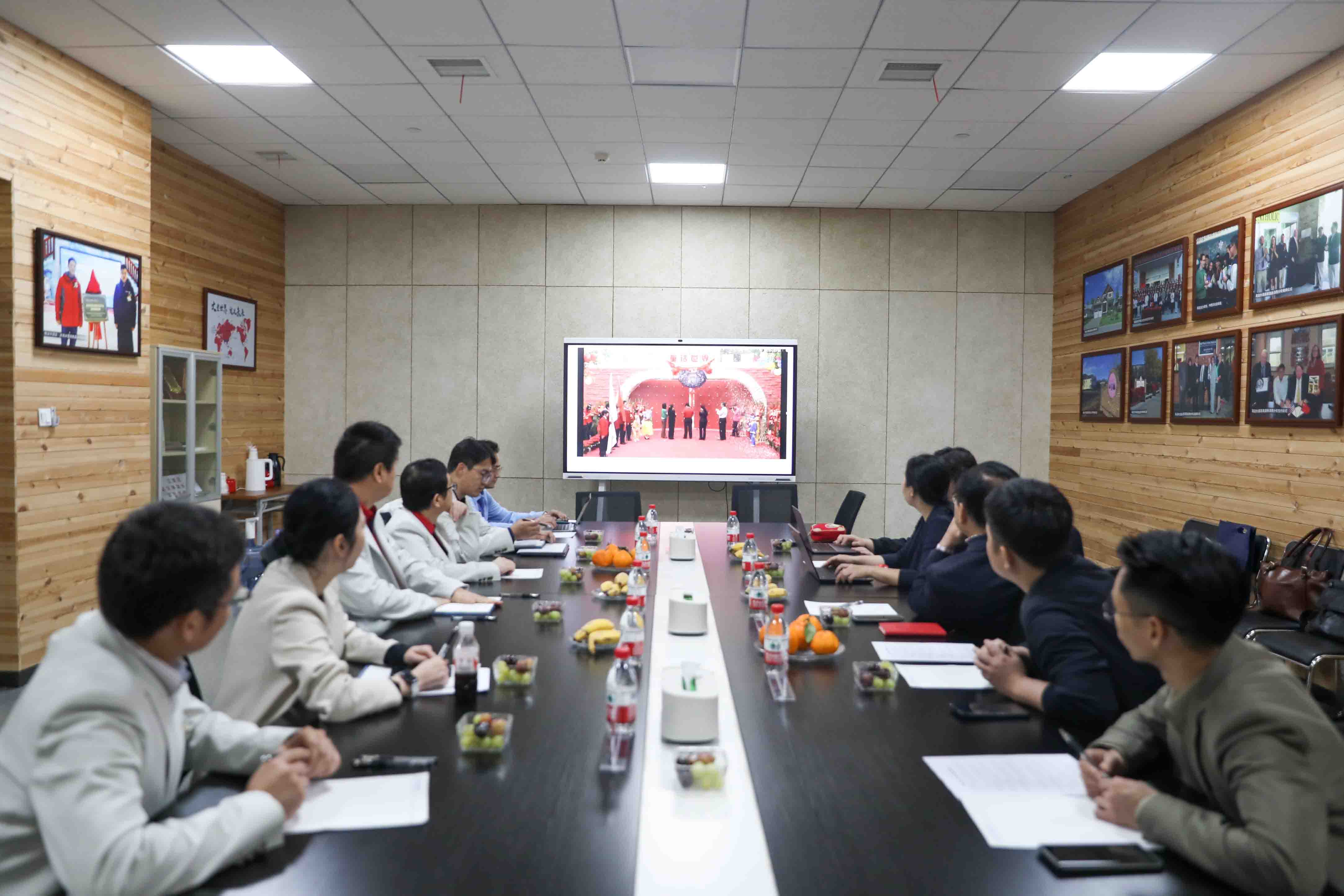 中国教育学会国际教育分会领导莅临我校进行交流调研 w16.jpeg