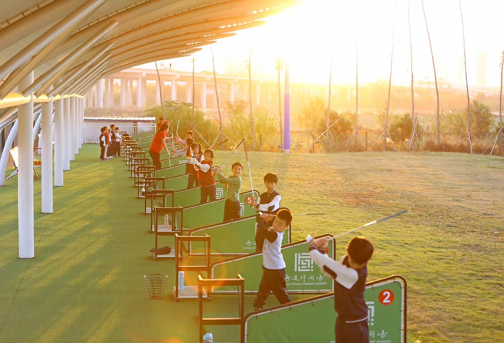 海淀外国语双优运动学院简介 golf.jpg